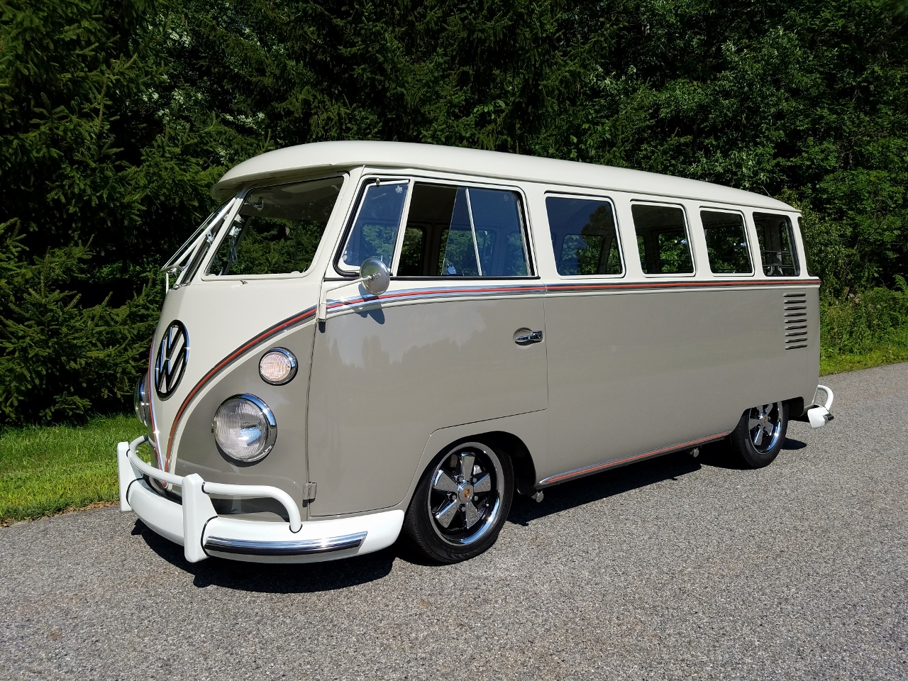 1962 VW DELUXE 15 WINDOW BUS | High Marques Motorcars